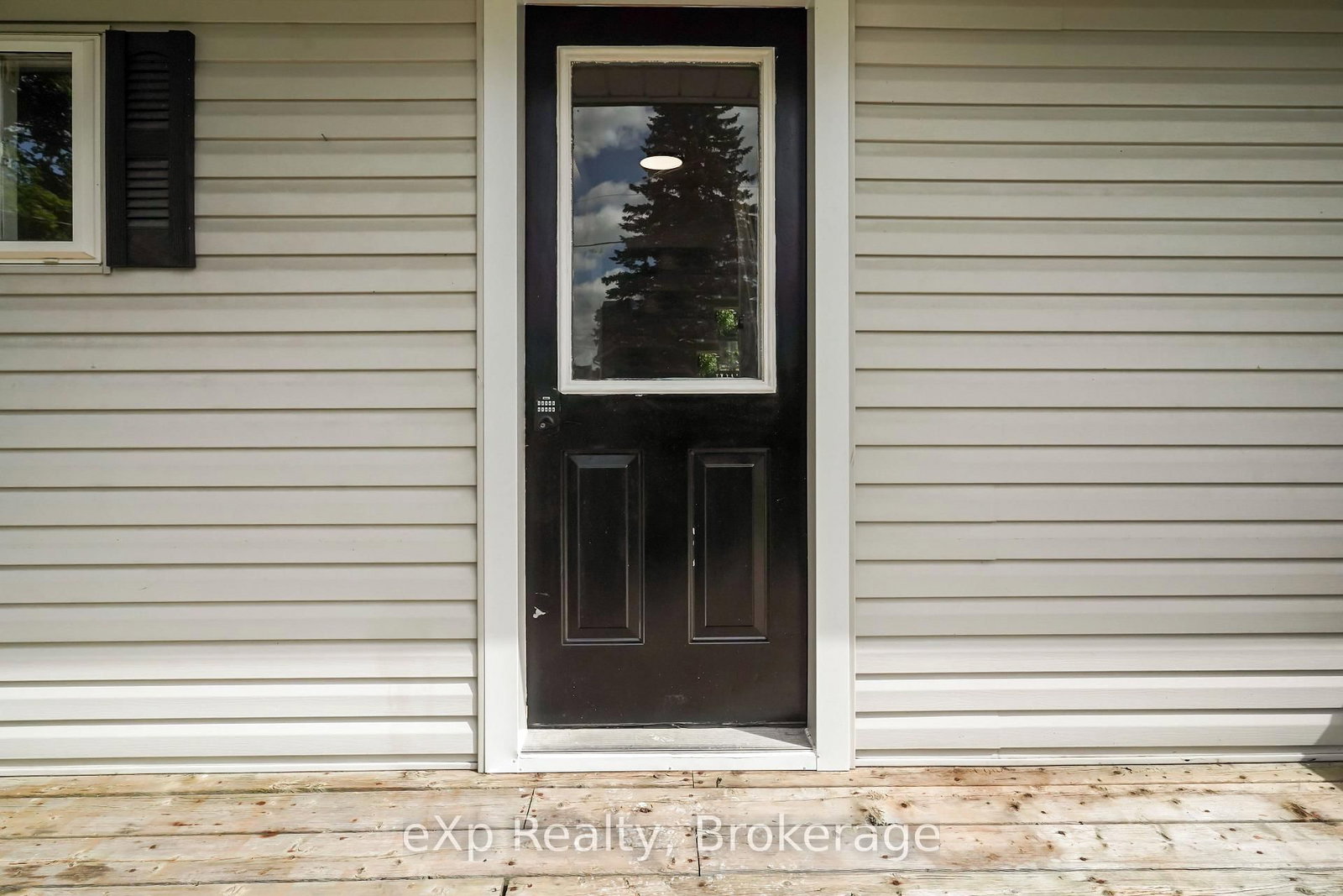 84 Victoria Boulevard • Huron East, ON photo 4