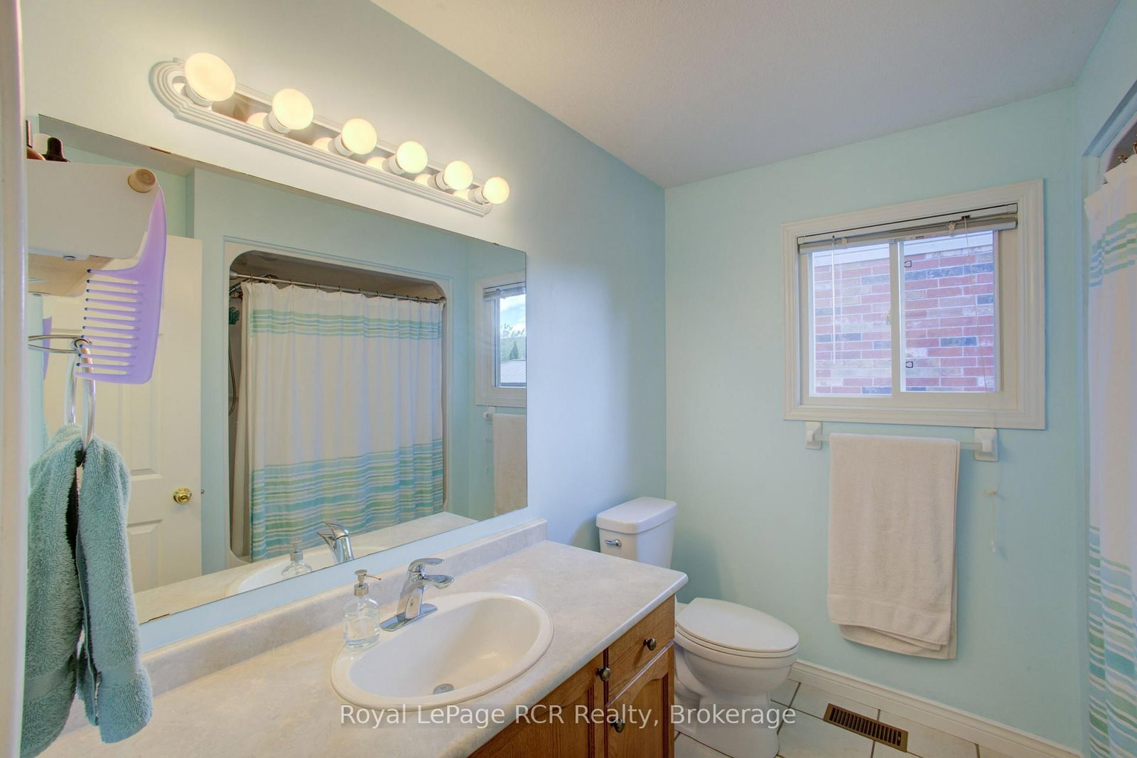 952 Gzowski Street • Centre Wellington, ON photo 14