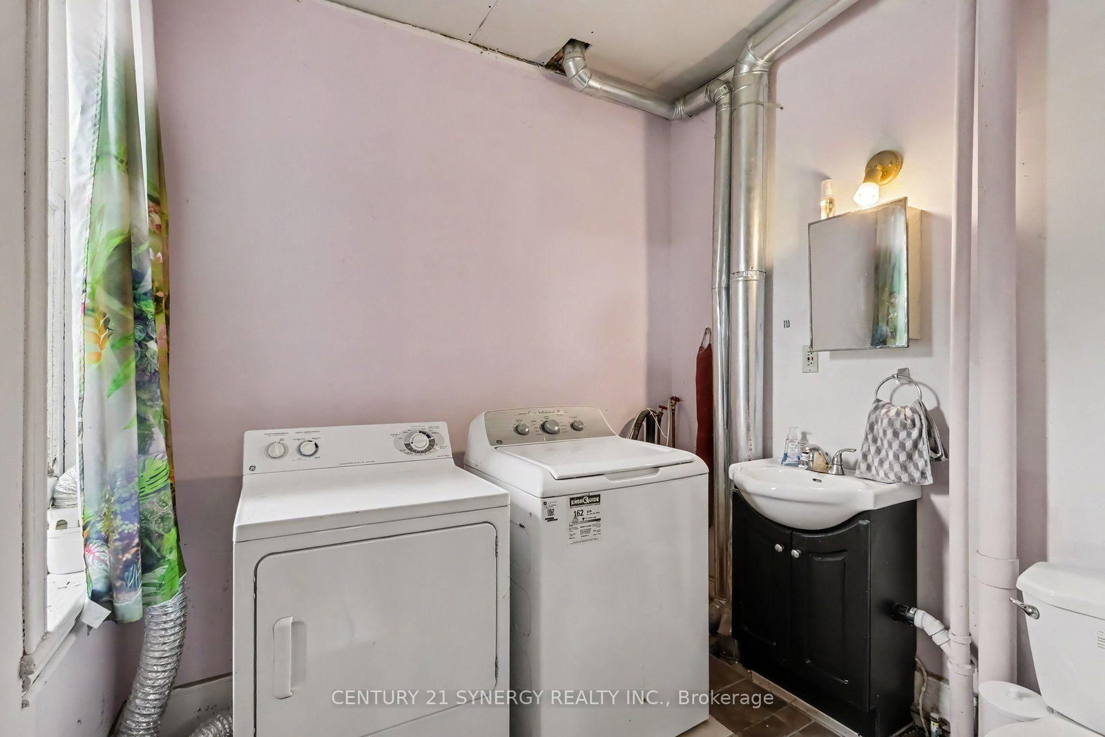 37 Smiths Falls Avenue • Smiths Falls, ON photo 13
