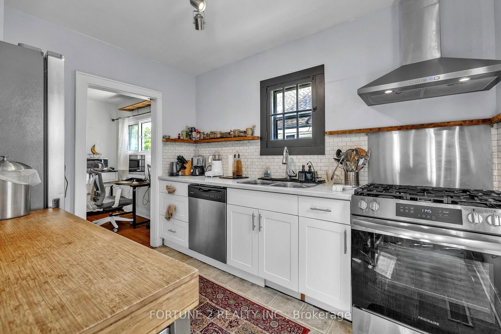 119 ALEXANDRA Street • London South, ON photo 16