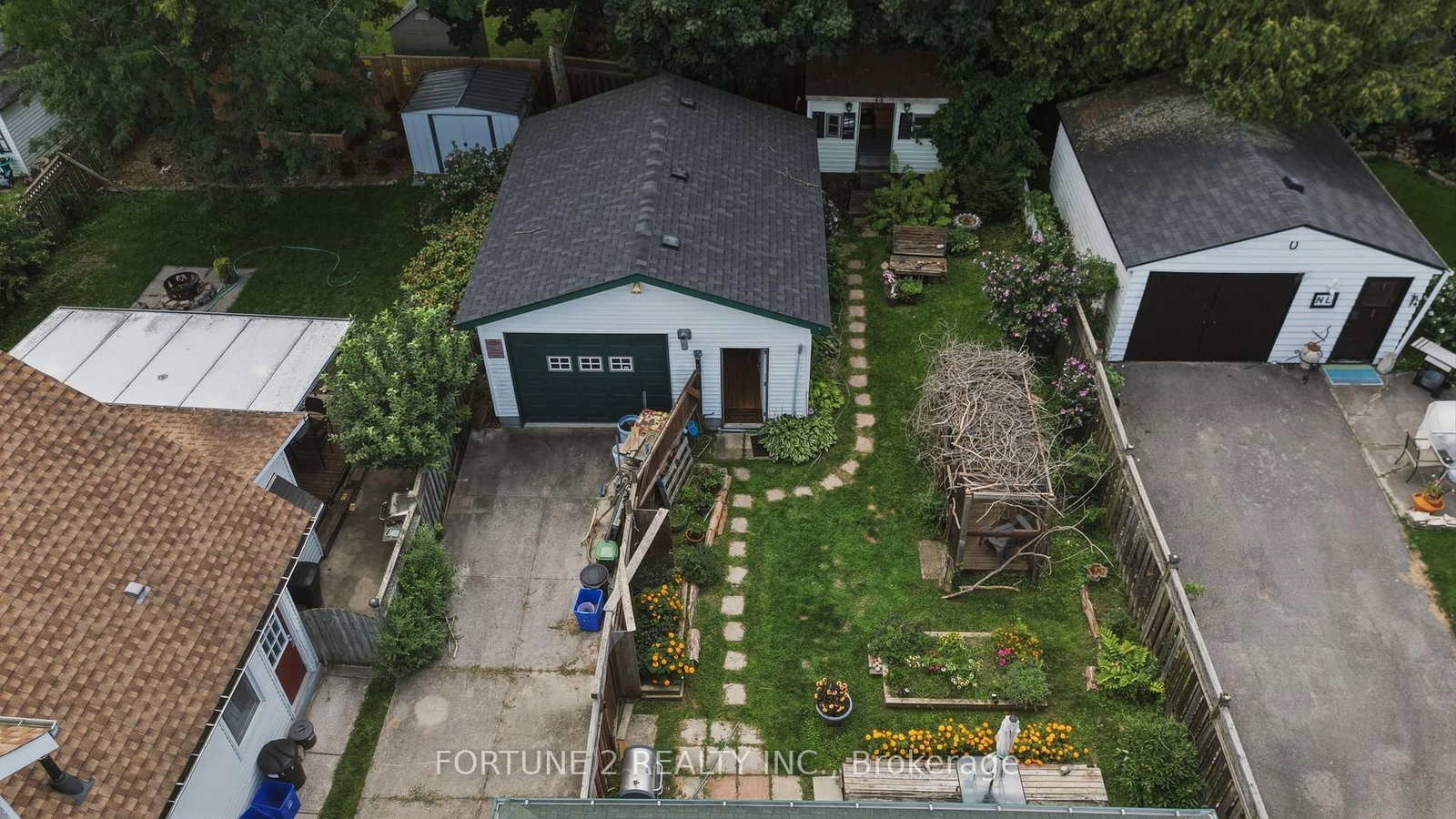 119 ALEXANDRA Street • London South, ON photo 6