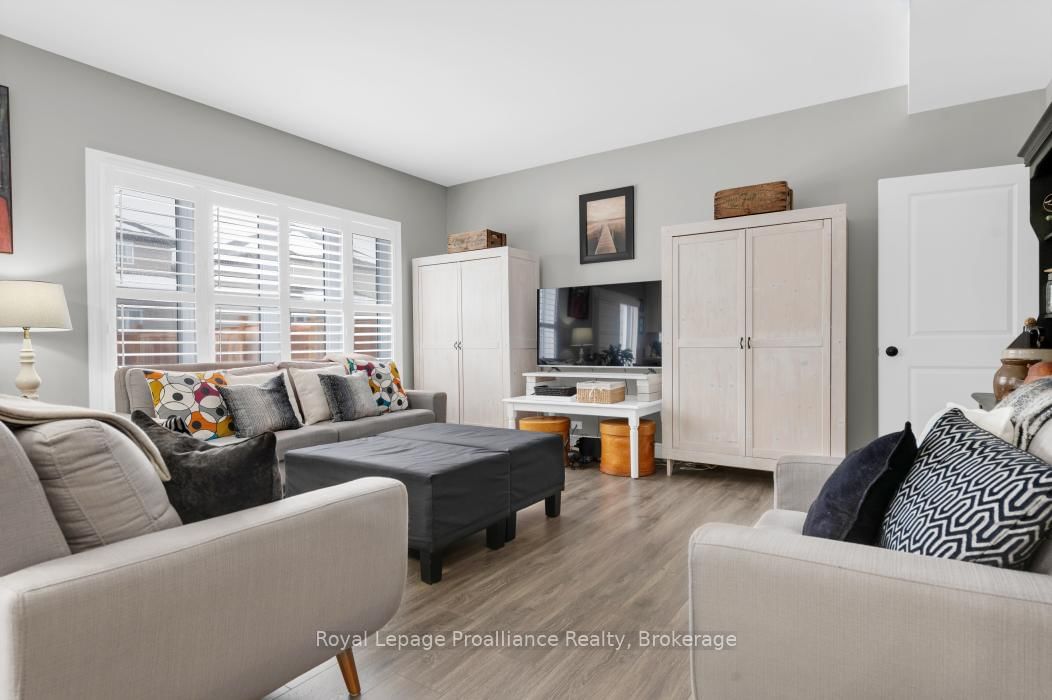 49 Redwood Drive • Belleville, ON photo 10