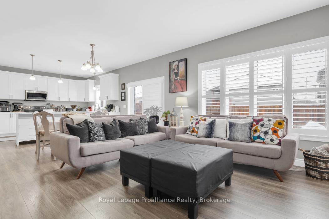 49 Redwood Drive • Belleville, ON photo 11