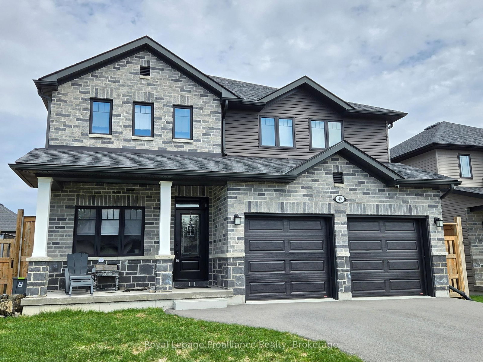 49 Redwood Drive • Belleville, ON photo 2