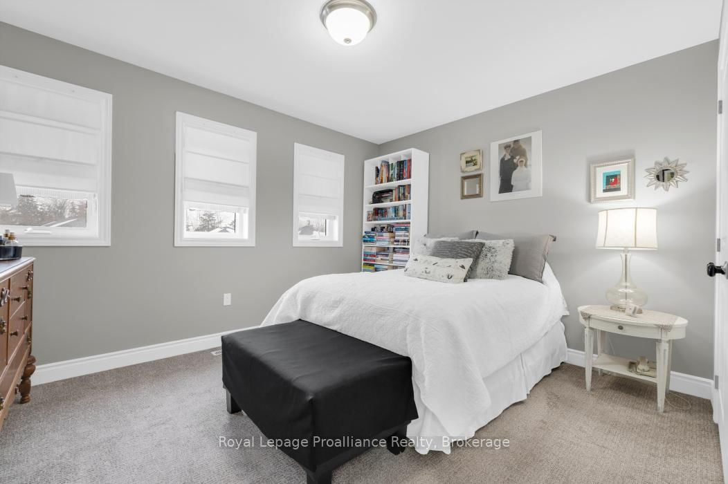 49 Redwood Drive • Belleville, ON photo 23