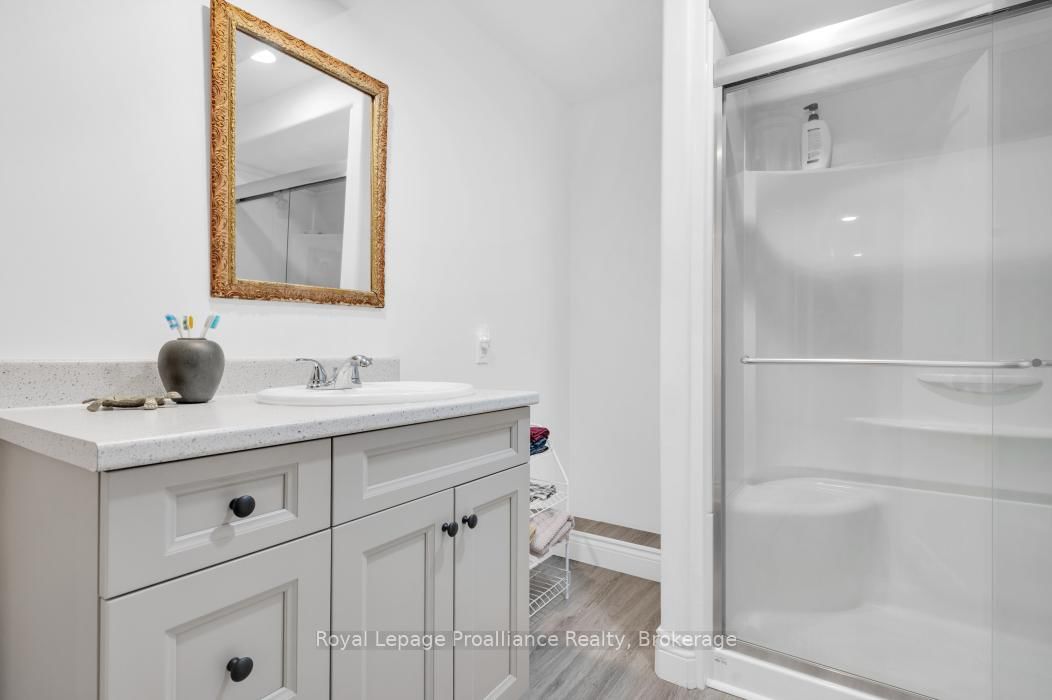 49 Redwood Drive • Belleville, ON photo 33