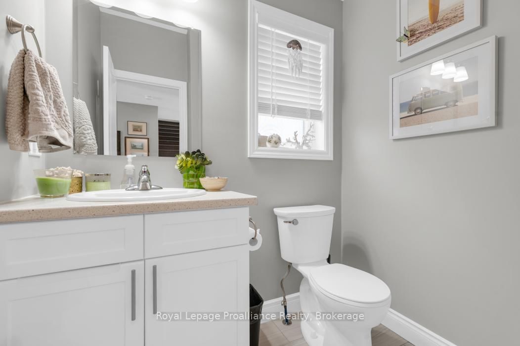 49 Redwood Drive • Belleville, ON photo 8