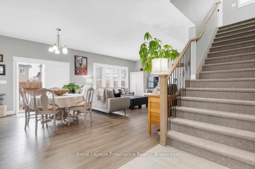 49 Redwood Drive • Belleville, ON photo 9