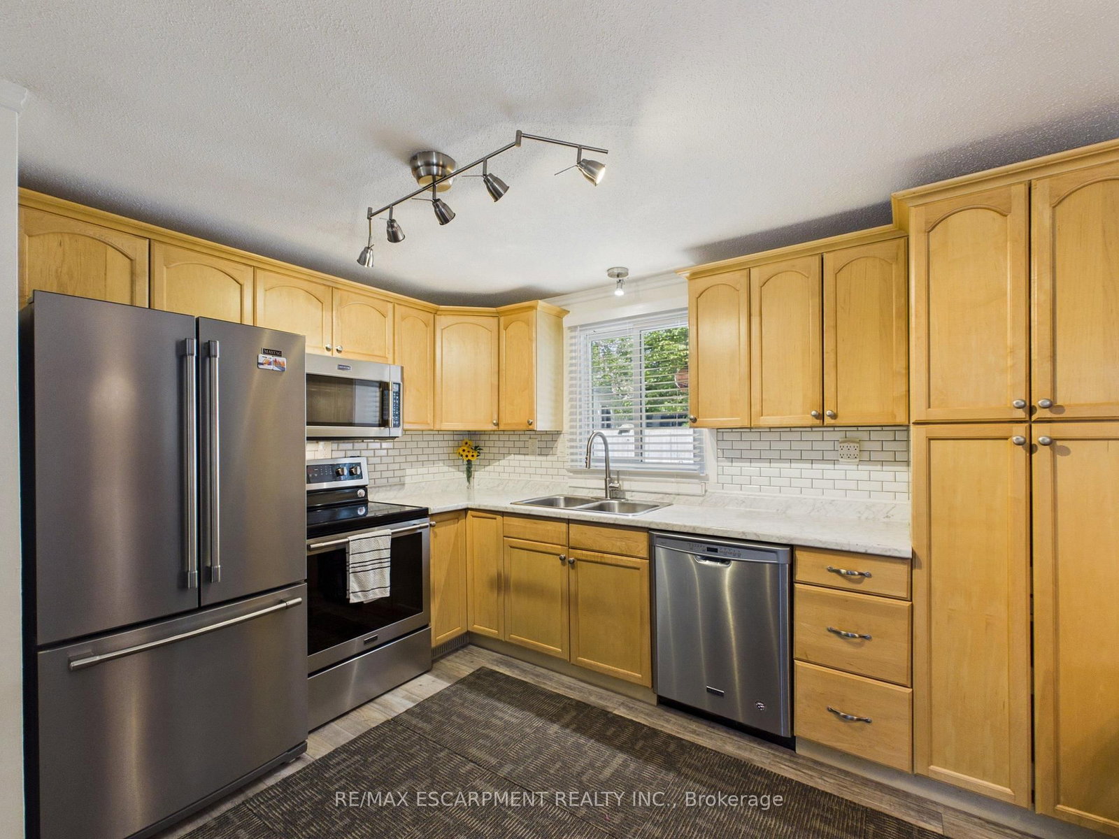 25 Wellington Street • Bracebridge, ON photo 10