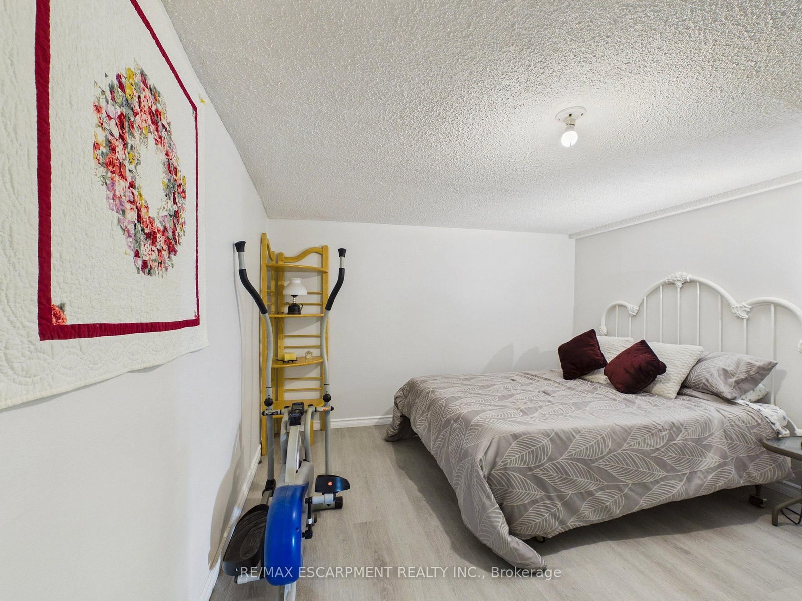 25 Wellington Street • Bracebridge, ON photo 21