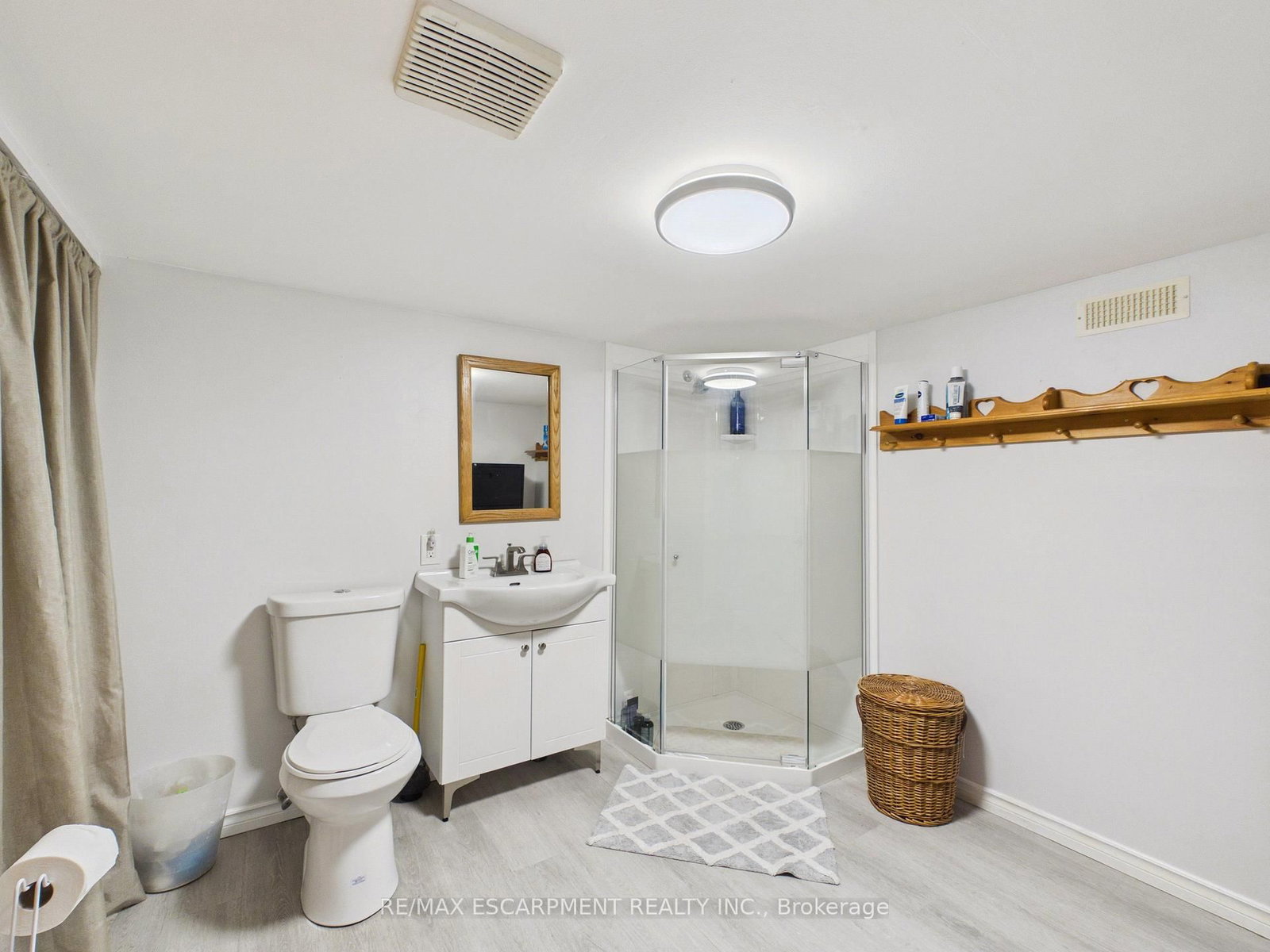 25 Wellington Street • Bracebridge, ON photo 24