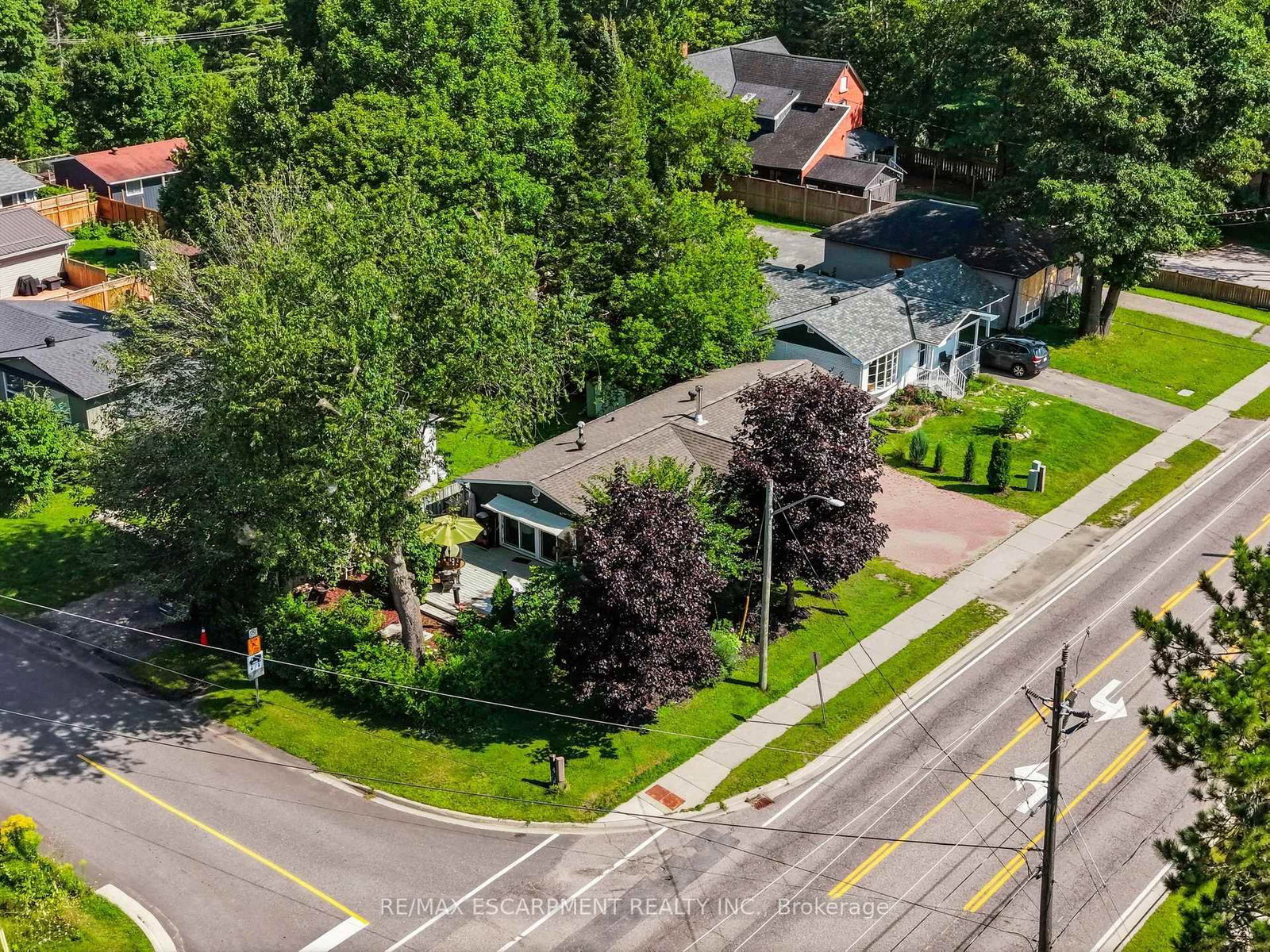 25 Wellington Street • Bracebridge, ON photo 3