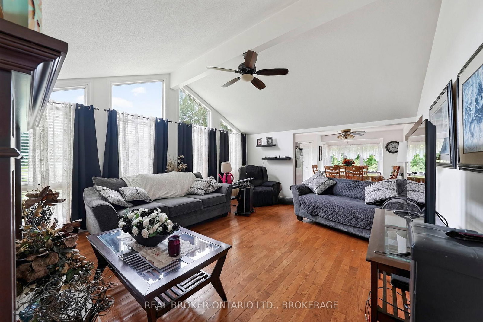 14950 Sandtown Road • South Stormont, ON photo 4