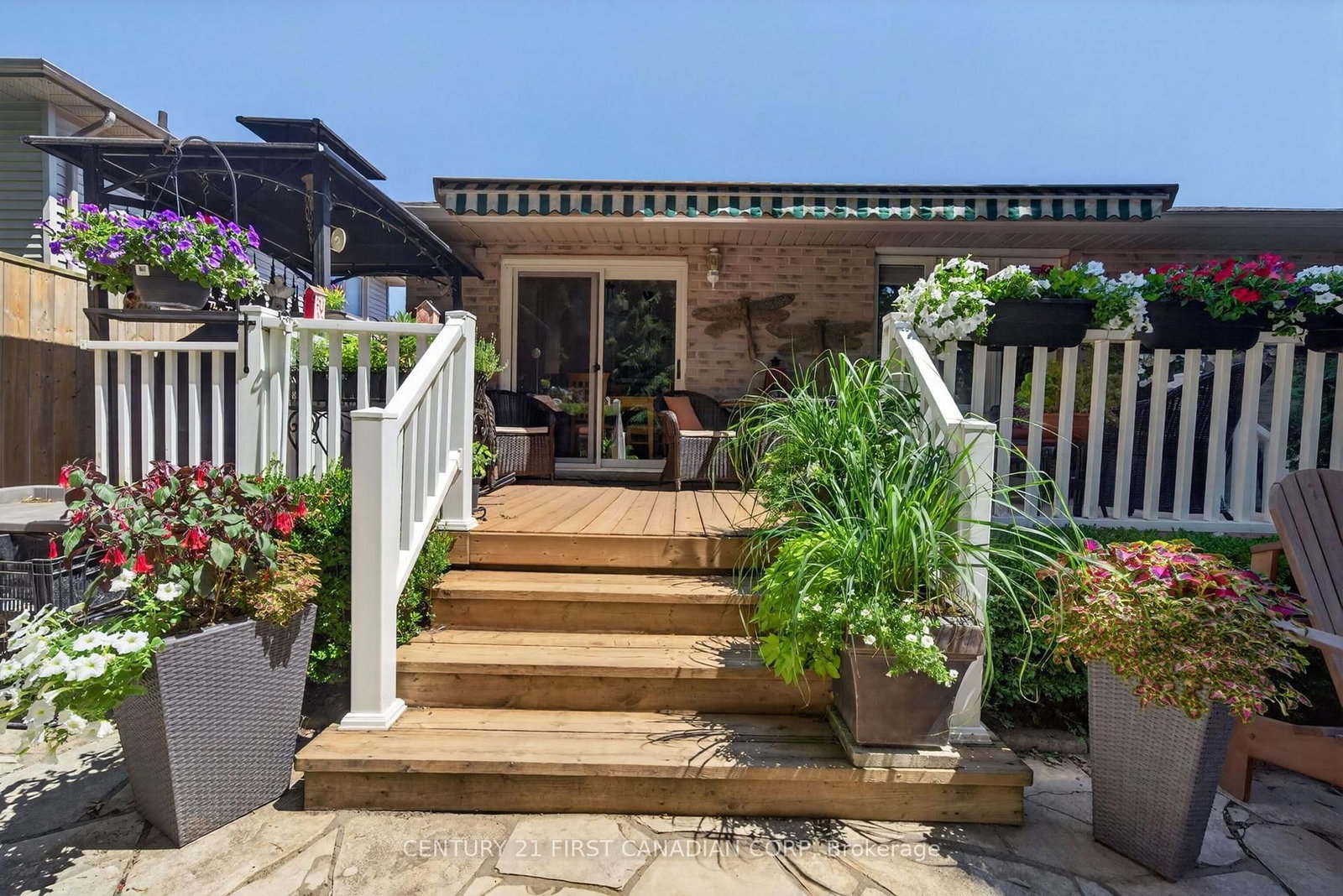 67 Moffatt Lane • Strathroy-Caradoc, ON photo 11
