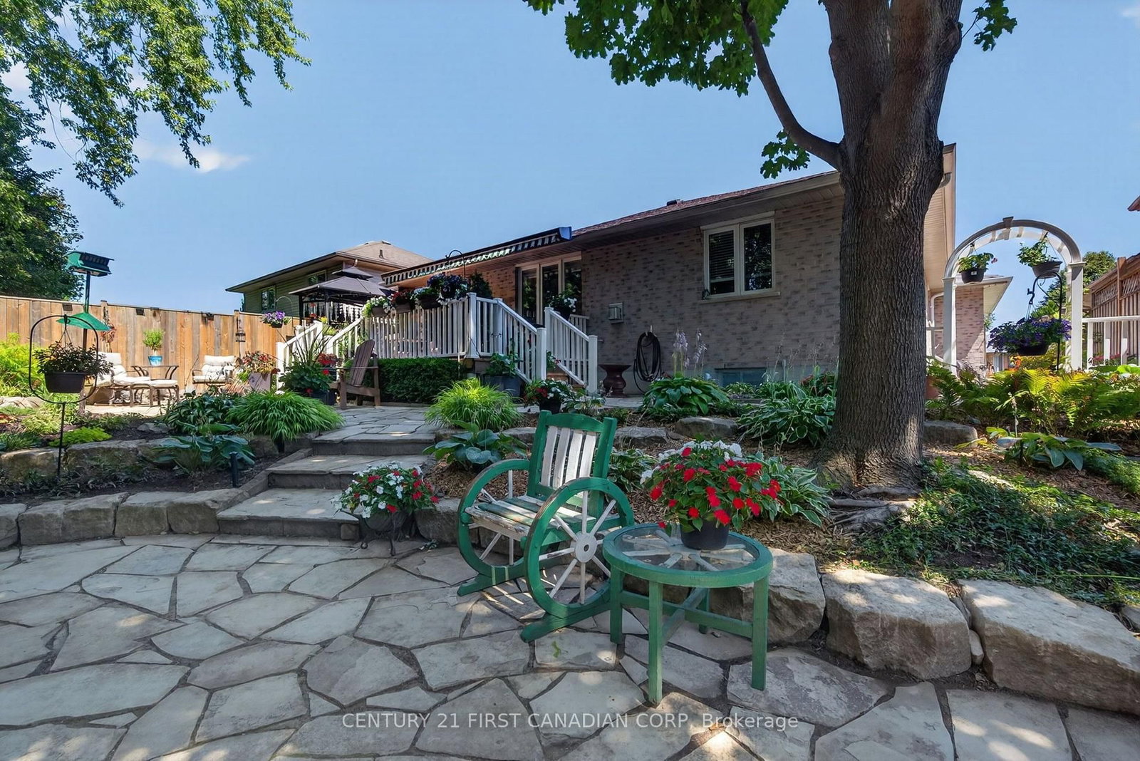 67 Moffatt Lane • Strathroy-Caradoc, ON photo 14