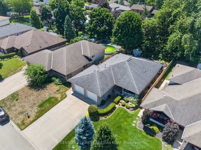 67 Moffatt Lane • Strathroy-Caradoc, ON photo 4