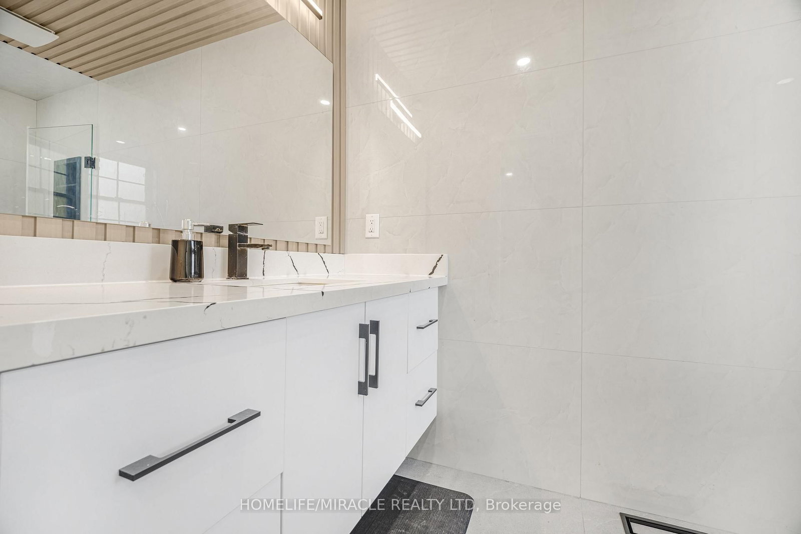 8793 Thorold Stone Road • Niagara Falls, ON photo 22