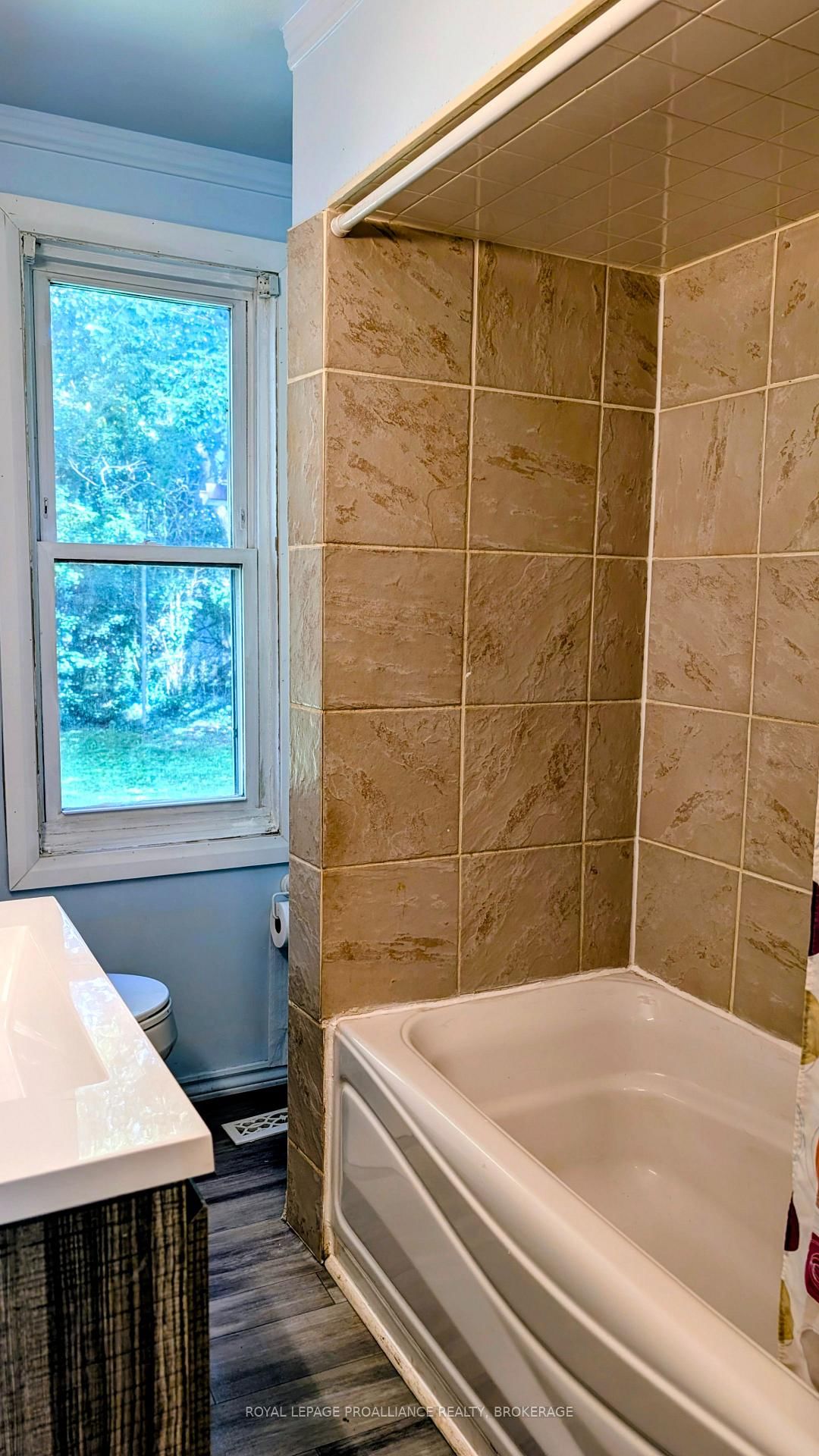 79 McDonald Avenue • Kingston, ON photo 11