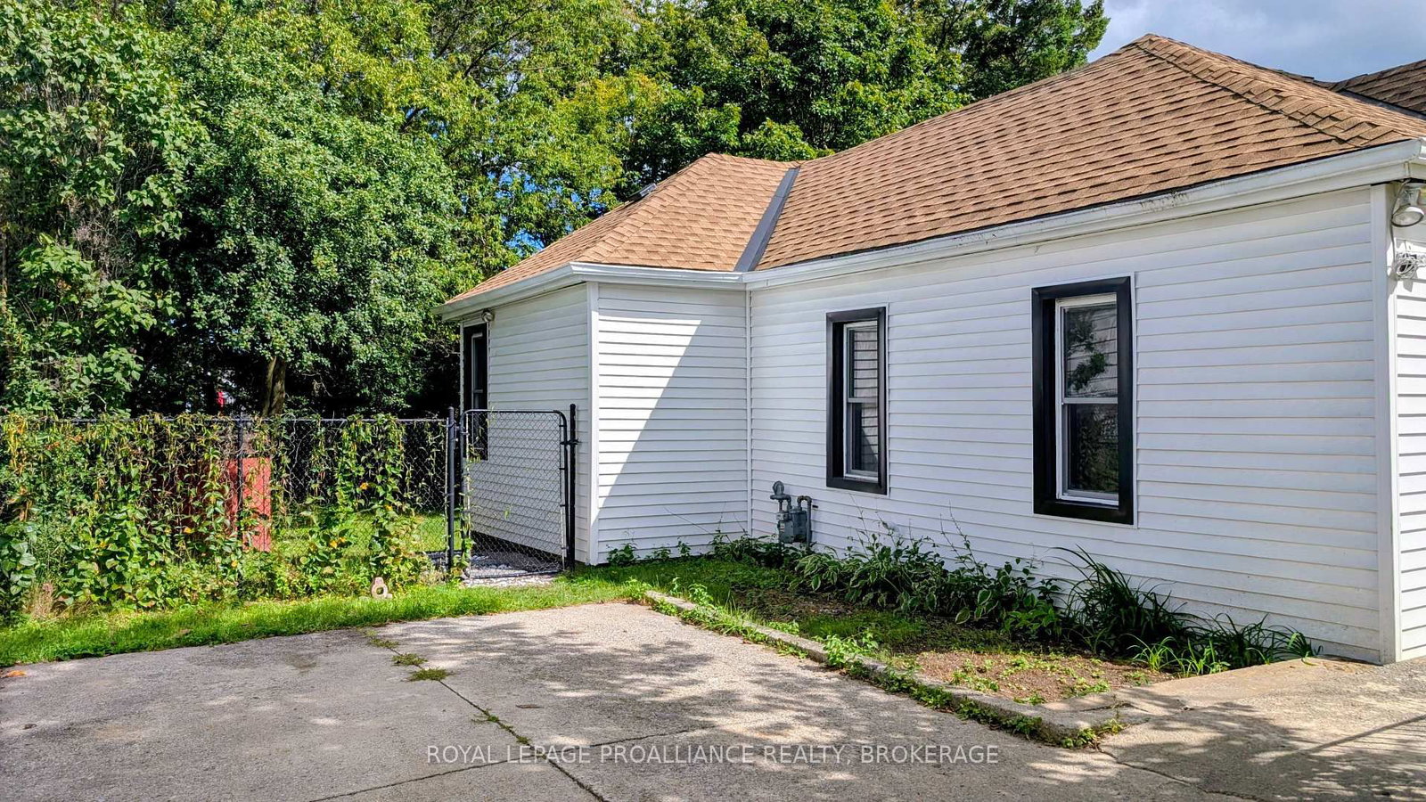 79 McDonald Avenue • Kingston, ON photo 3