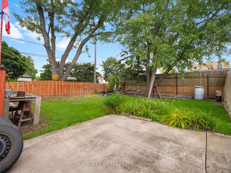 307 Kilgour Avenue