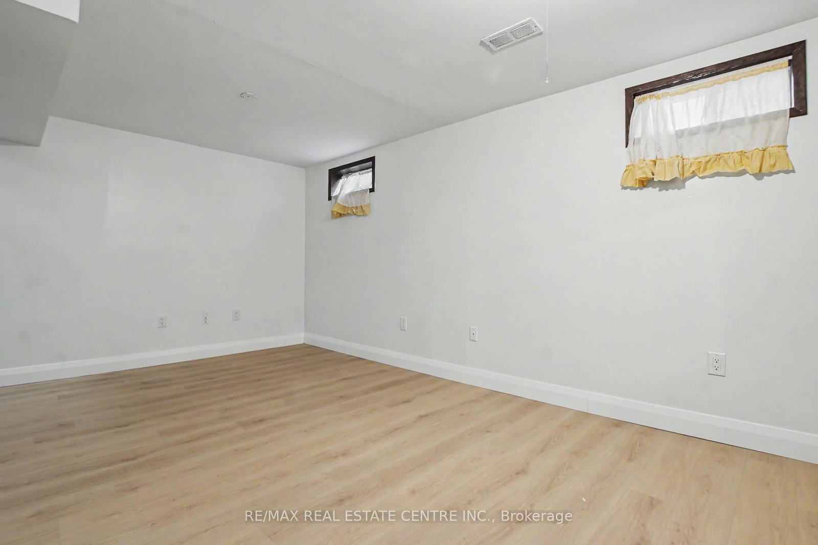 17 Quail Drive • #42 • Hamilton, ON photo 27