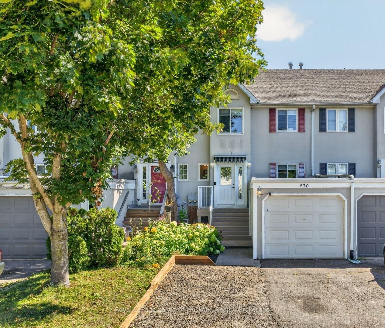 570 John Street S • Gravenhurst, ON photo 1
