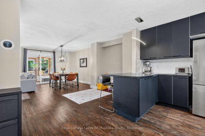 570 John Street S • Gravenhurst, ON photo 4