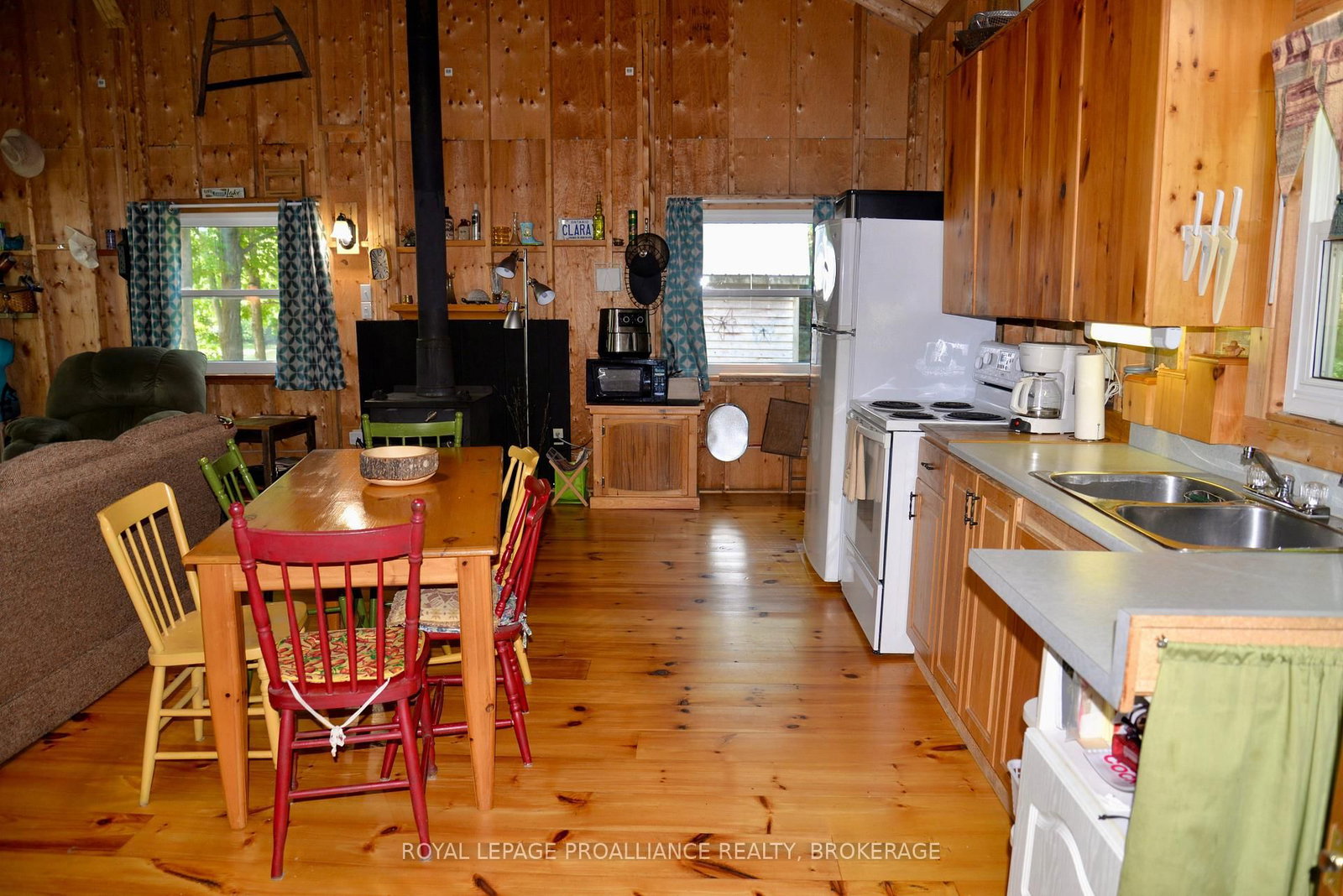 103 Estate Road • Leeds and the Thousand Islands, ON photo 6