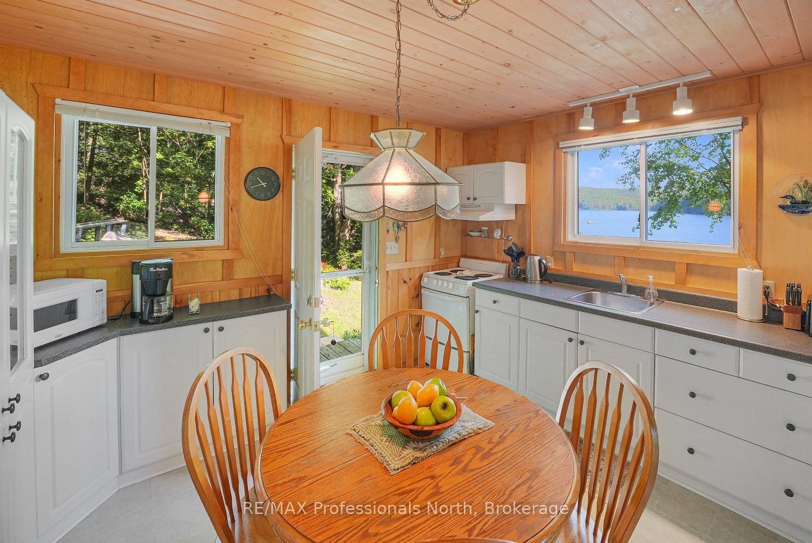 1017 Pickerel Lane • Highlands East, ON photo 11