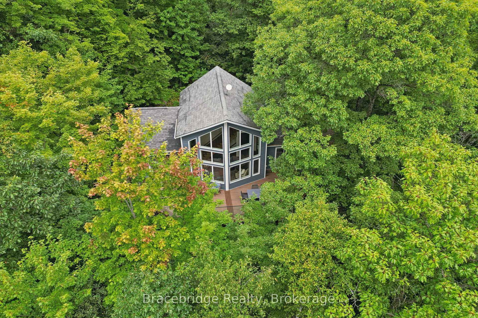 34 Martin Lane • Kearney, ON photo 1