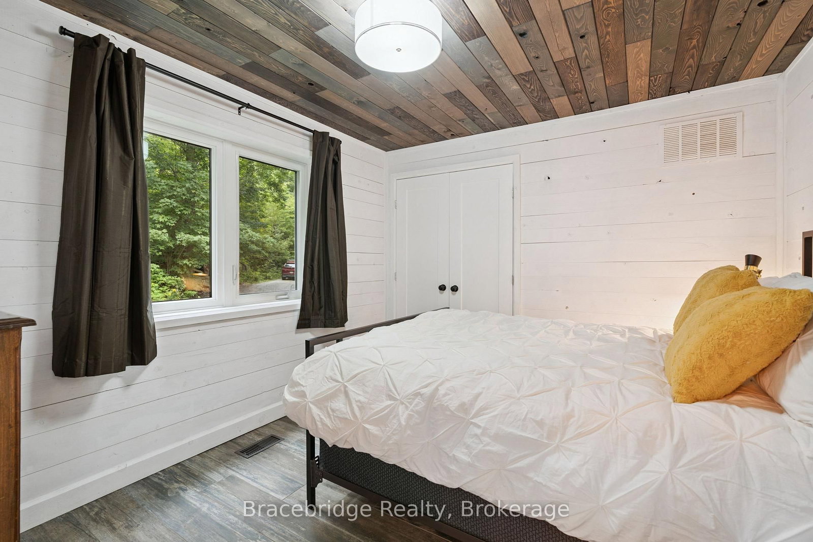34 Martin Lane • Kearney, ON photo 15