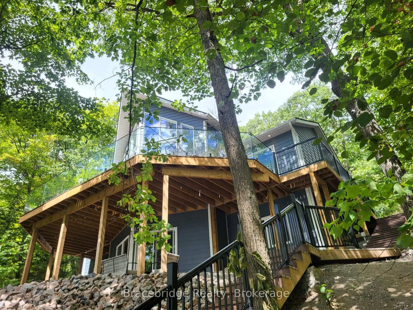 34 Martin Lane • Kearney, ON photo 2