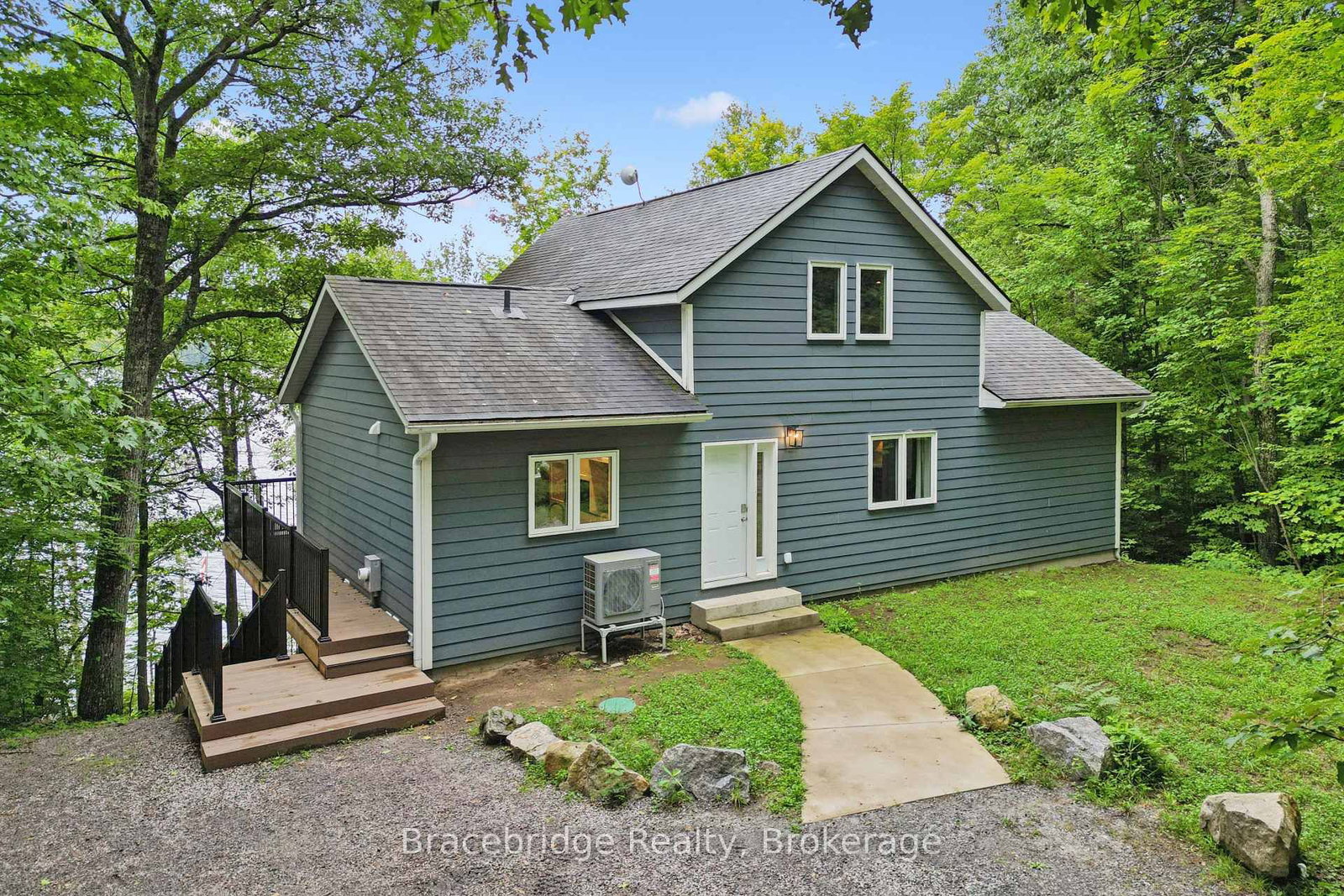 34 Martin Lane • Kearney, ON photo 4