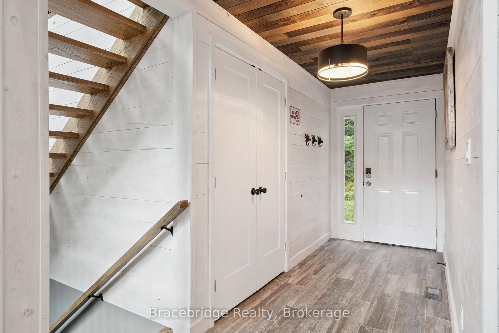34 Martin Lane • Kearney, ON photo 5