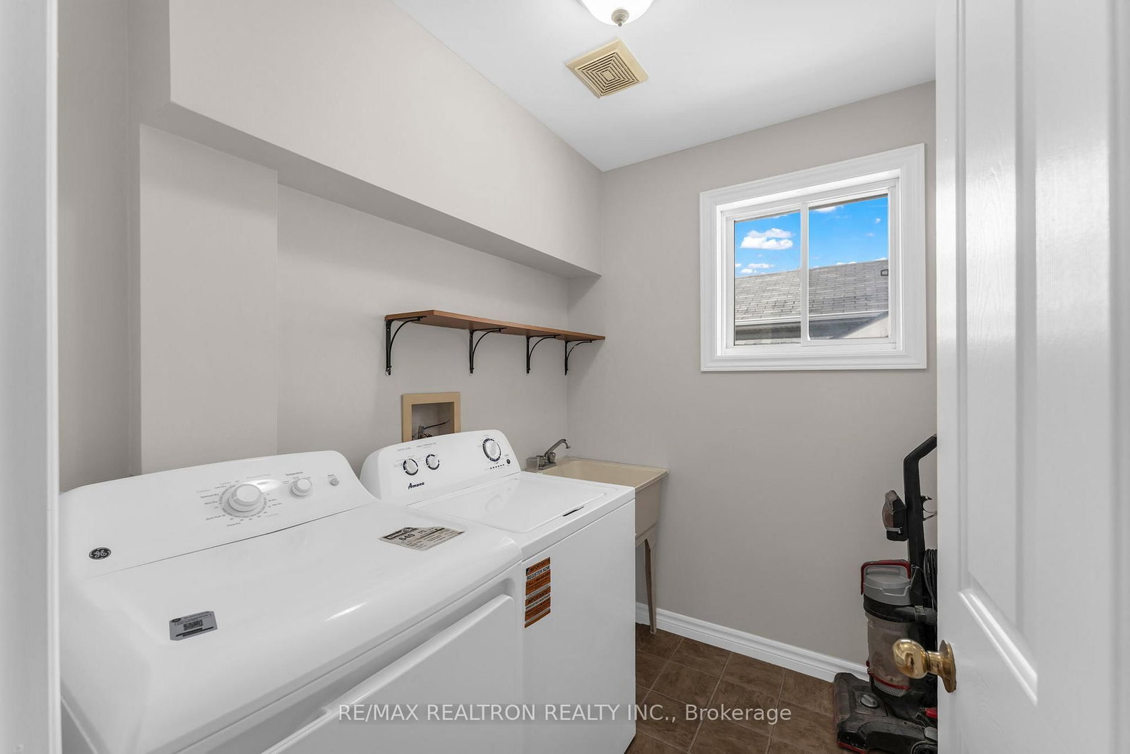 1422 Stoneridge Drive • Kingston, ON photo 26