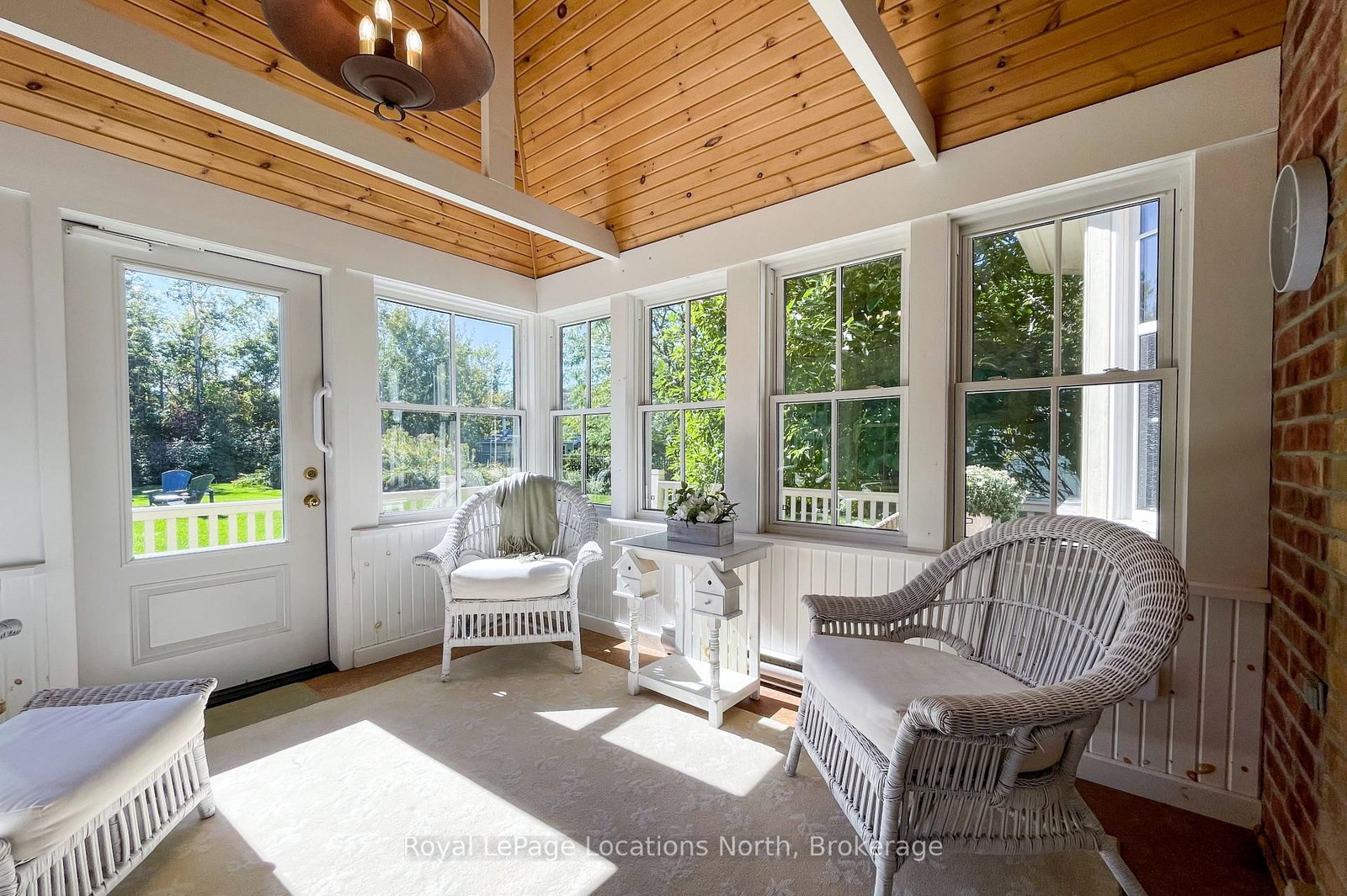 202 Snowbridge Way • Blue Mountains, ON photo 9