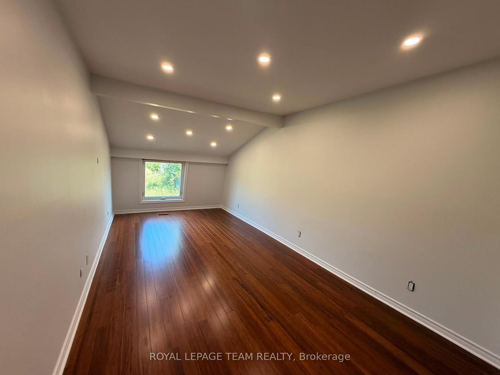 3084 Woodkilton Road • Ottawa, ON photo 20