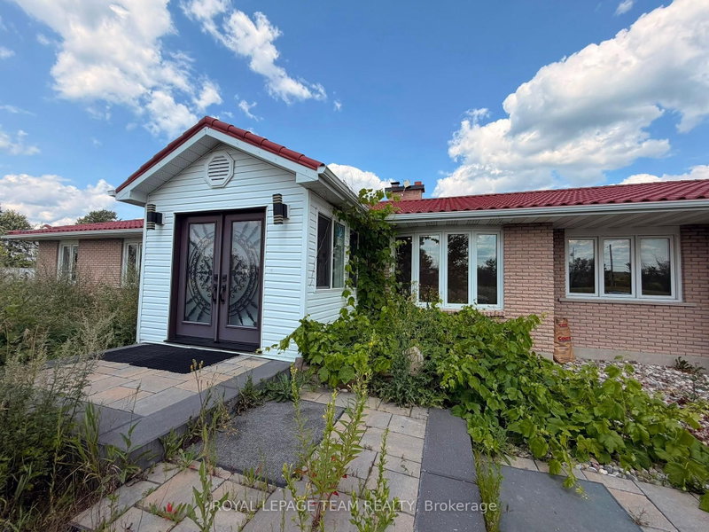 3084 Woodkilton Rd photo 5