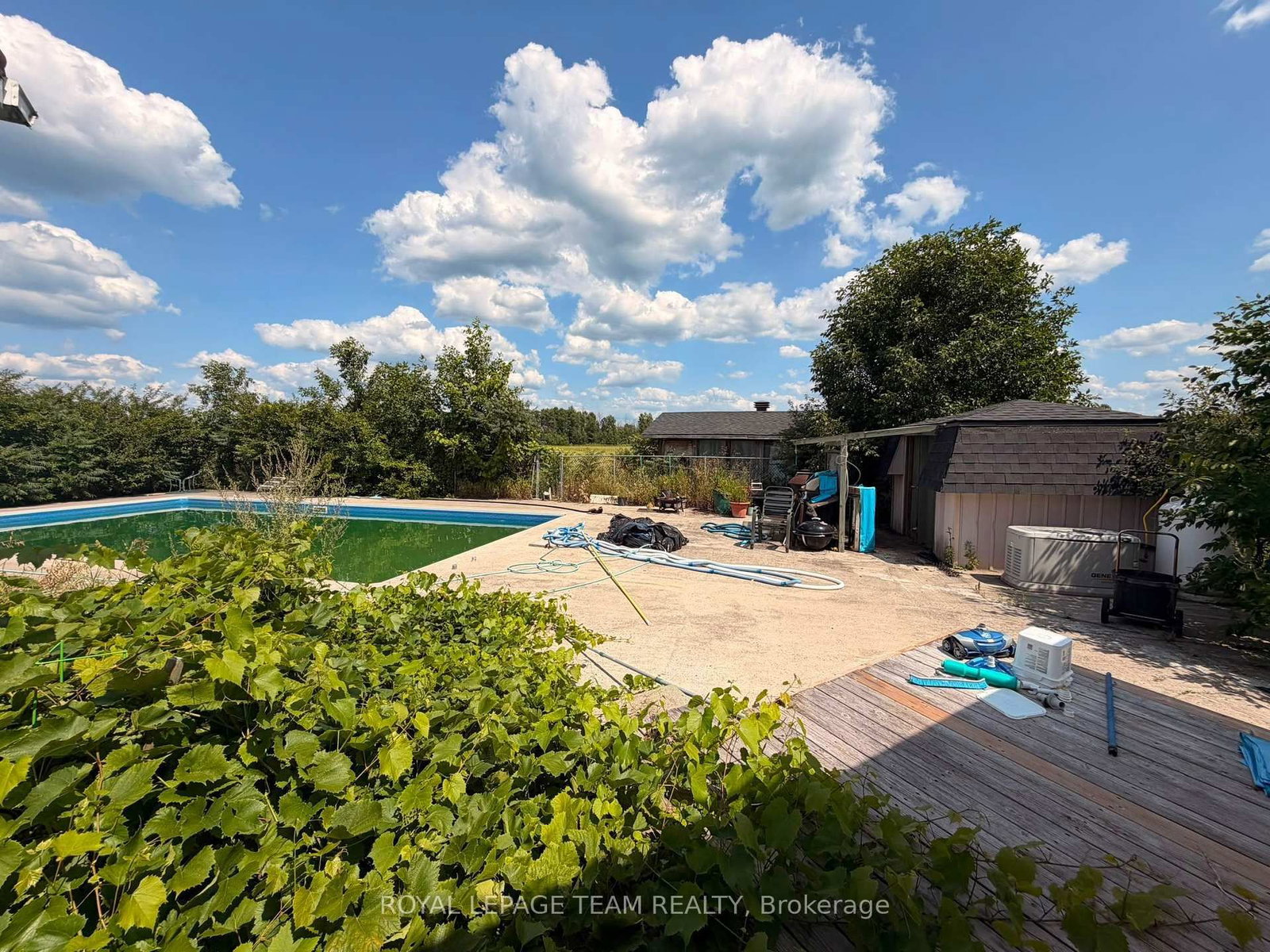 3084 Woodkilton Road • Ottawa, ON photo 50