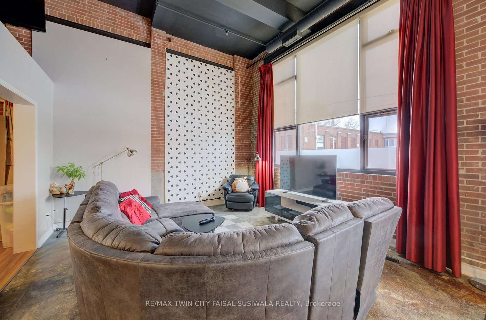 85 Spruce Street • #112 • Cambridge, ON photo 6