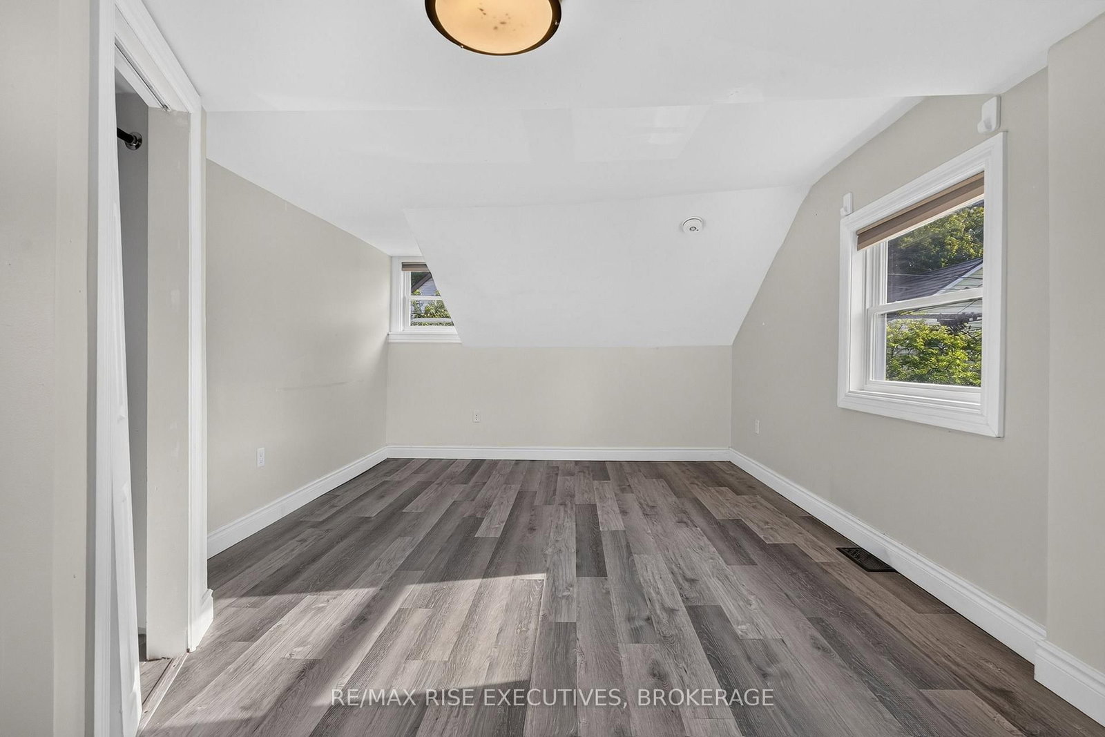 48 Elm Street • Kingston, ON photo 15