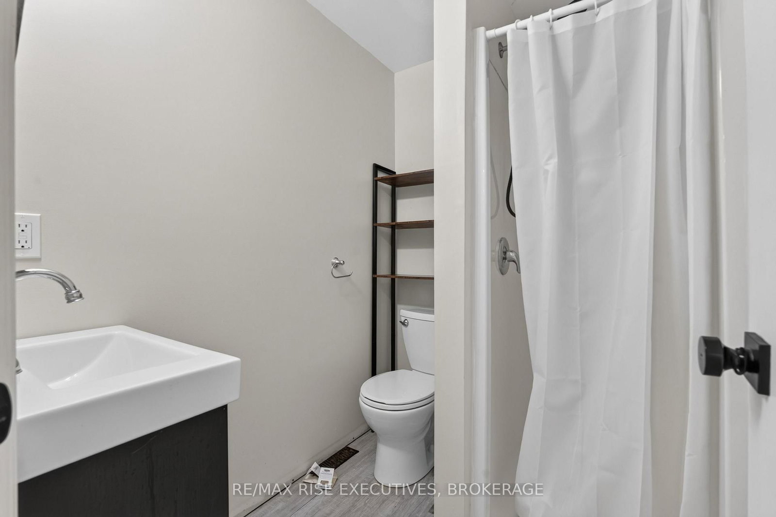 48 Elm Street • Kingston, ON photo 17