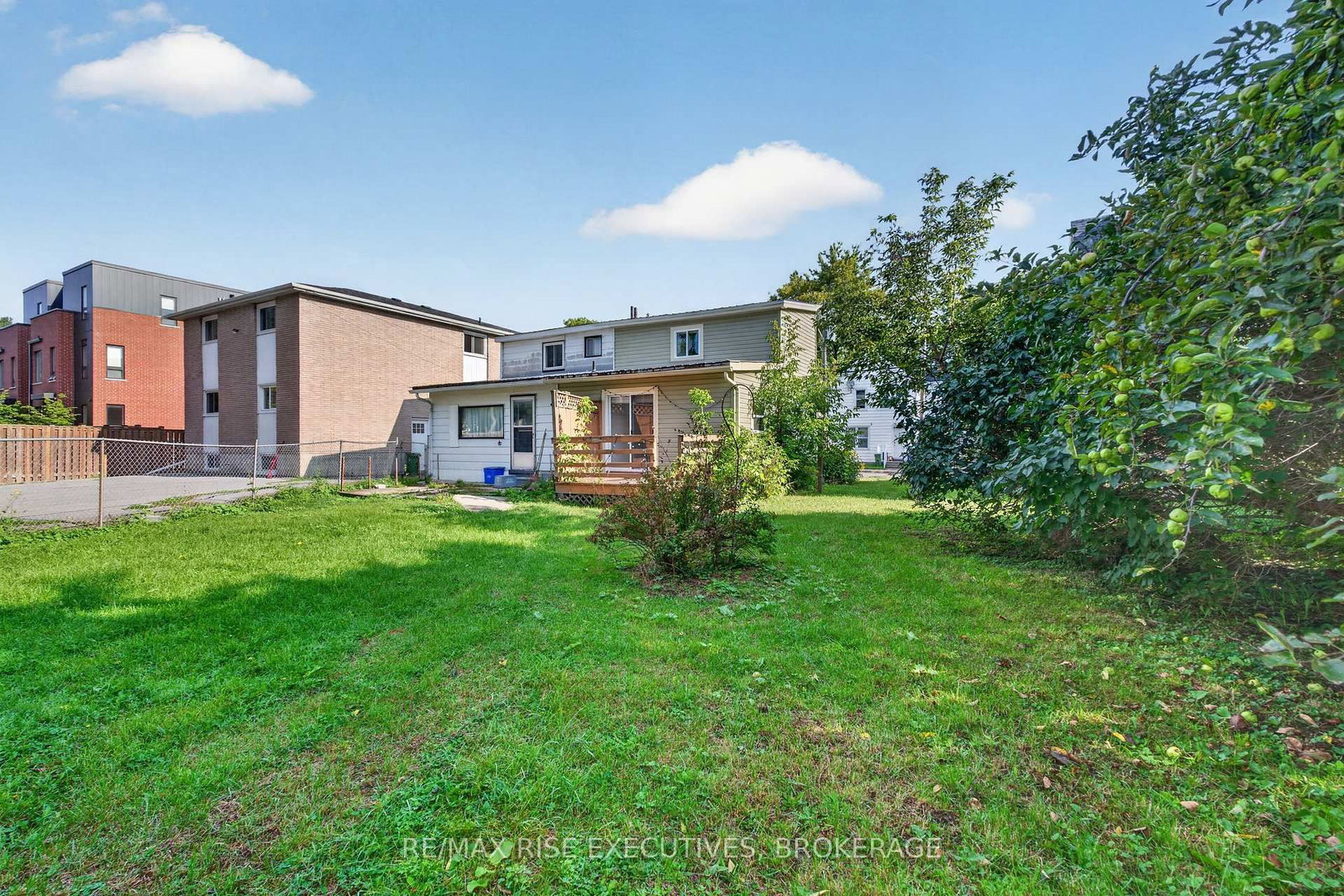 48 Elm Street • Kingston, ON photo 24