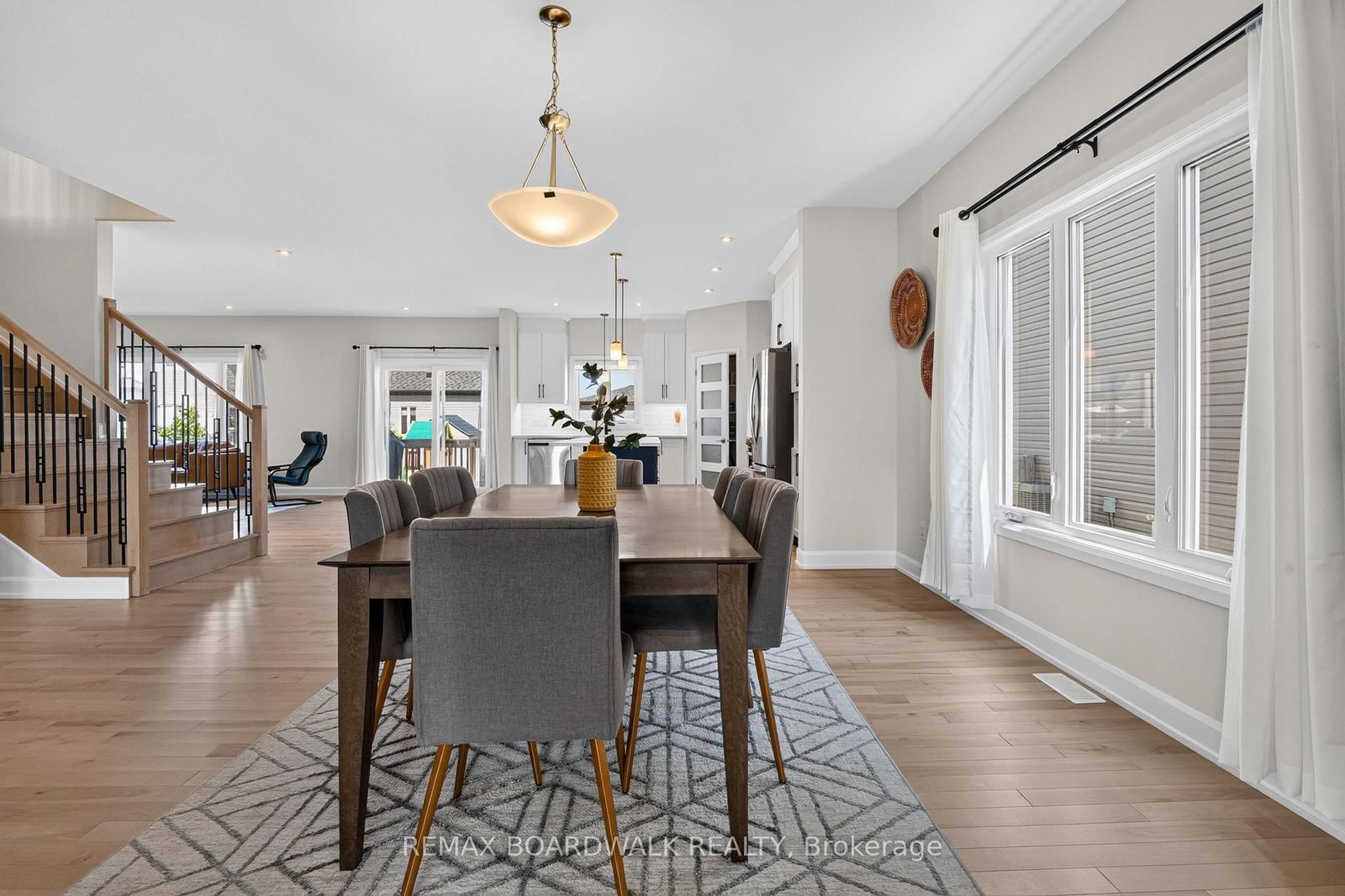 340 Moonlight Drive • Russell, ON photo 11