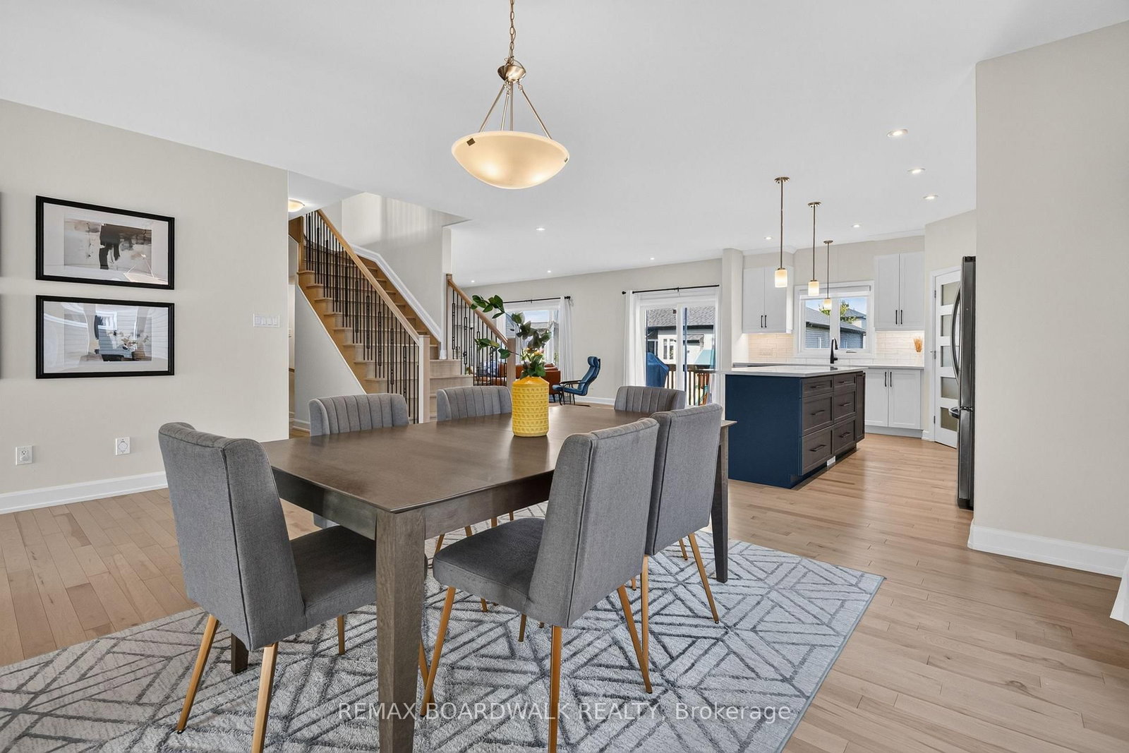 340 Moonlight Drive • Russell, ON photo 12