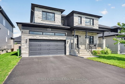 340 Moonlight Drive • Russell, ON photo 2