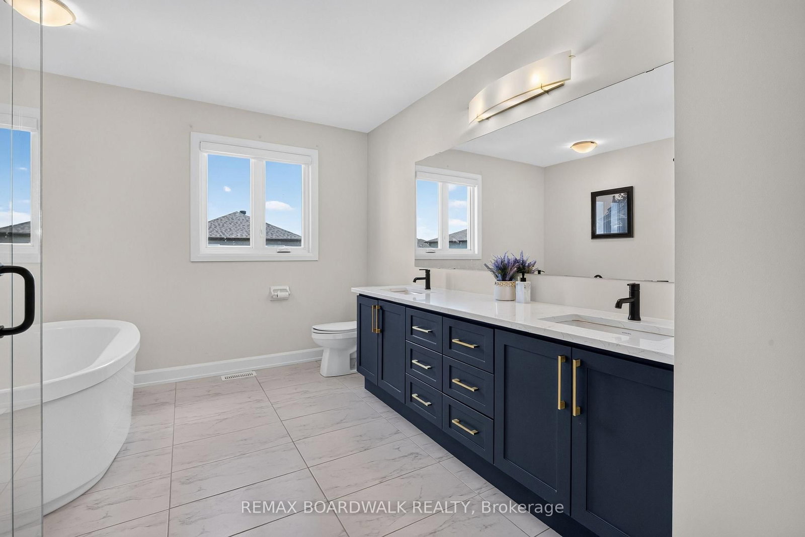 340 Moonlight Drive • Russell, ON photo 20