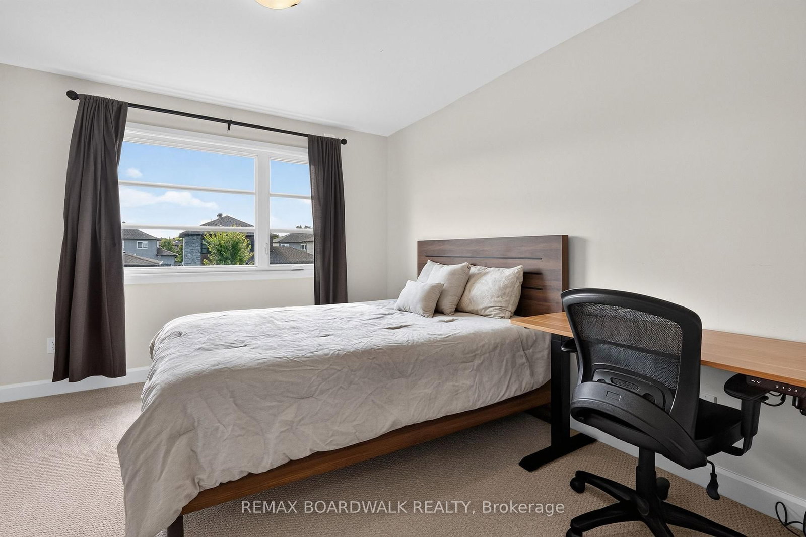 340 Moonlight Drive • Russell, ON photo 23