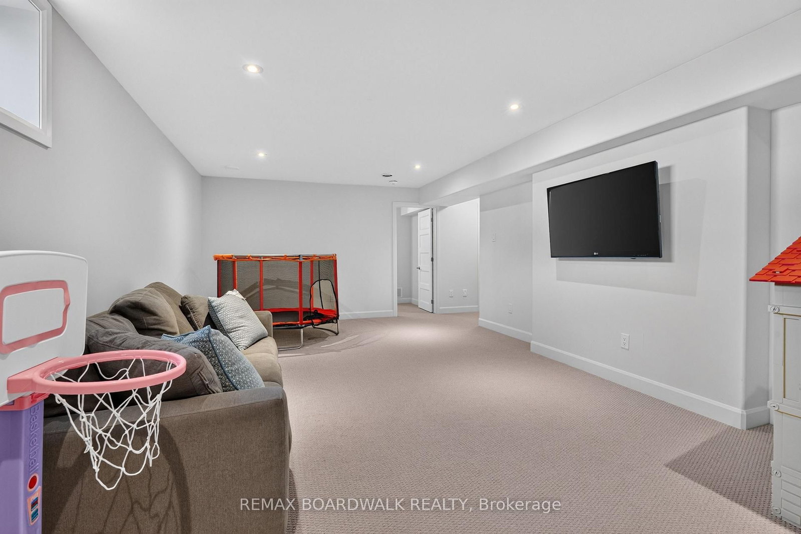 340 Moonlight Drive • Russell, ON photo 28