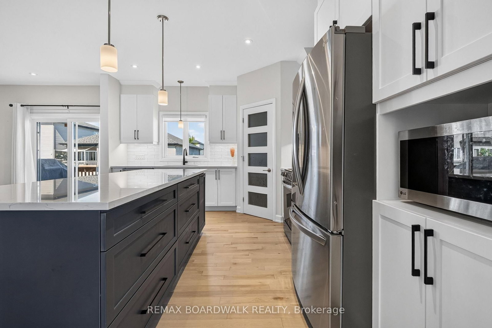 340 Moonlight Drive • Russell, ON photo 7